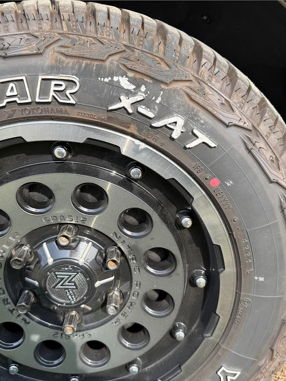ハイエース スーパーロングのアゲ系ハイエース・＃キャンピングカー・スーパーロング・斜め45度の美学・熱中症に注意に関するカスタム事例の投稿画像5枚目