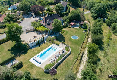 Property with pool 4