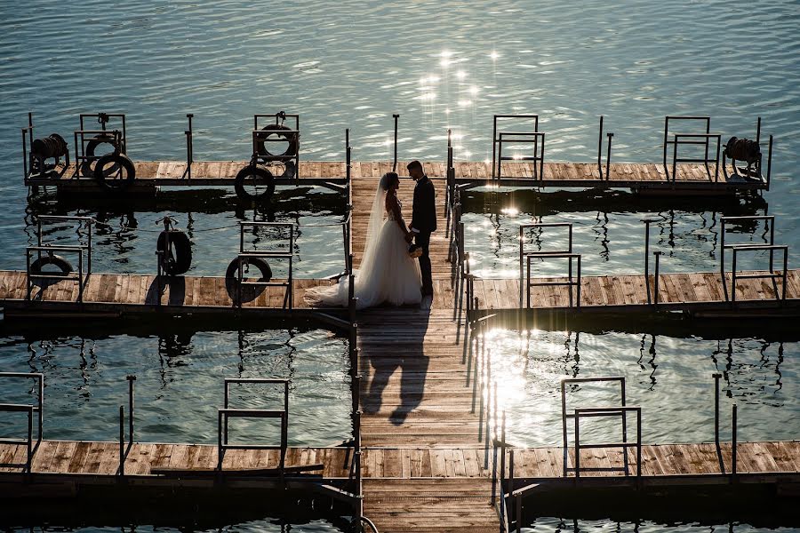 Wedding photographer Detelina Krasteva (dkrasteva). Photo of 1 December 2020