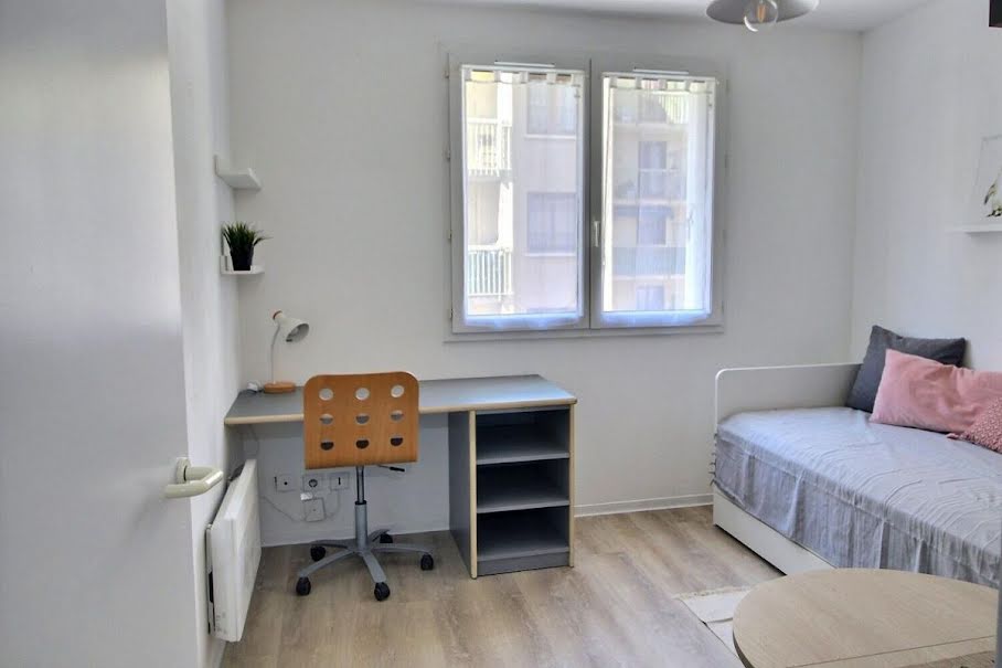 Location meublée appartement 1 pièce 18 m² à Marseille 5ème (13005), 450 €