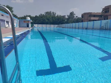 best-swimming-classes-delhi-aqua-floats_image