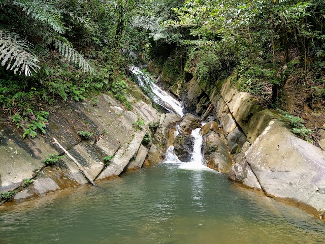 Orou Sapulot Vangkaakon Waterfalls