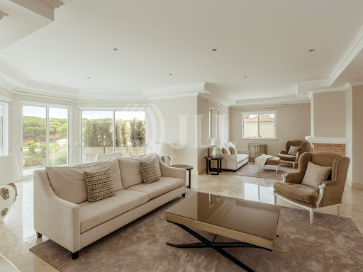 Maison avec piscine 4