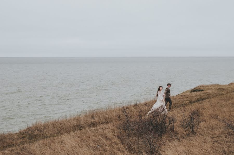 Fotografo di matrimoni Yana Novak (enjoysun24). Foto del 8 aprile 2020