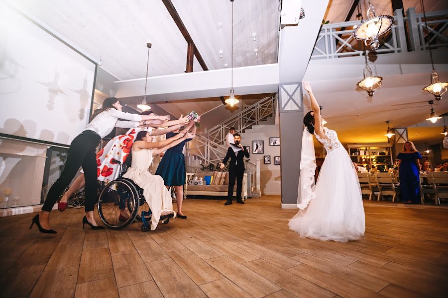 Wedding photographer Viktor Dubov (viktordubov). Photo of 10 February 2019