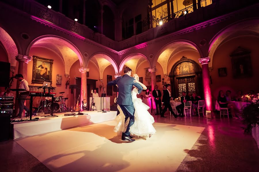 Fotógrafo de bodas Costi Moiceanu (cmphotography). Foto del 4 de abril 2017