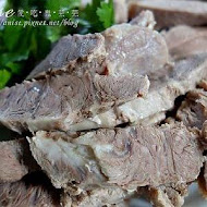 黑點雞肉食堂