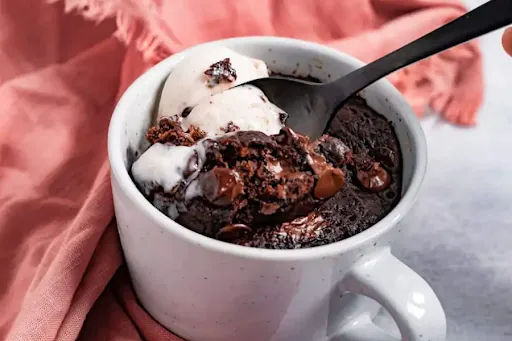 Chocolate Chips Dessert Glass With Ice Cream