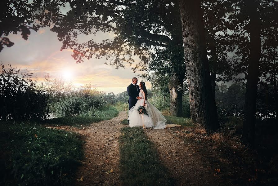 ช่างภาพงานแต่งงาน Łukasz Kluska (fotopstryk) ภาพเมื่อ 6 กันยายน 2017