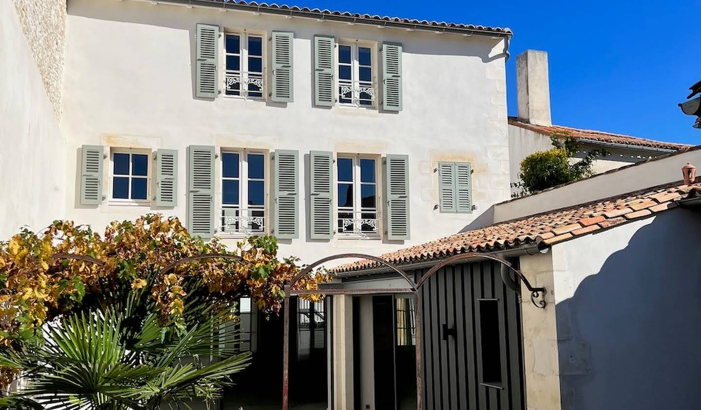 House with terrace Saint-Martin-de-Ré