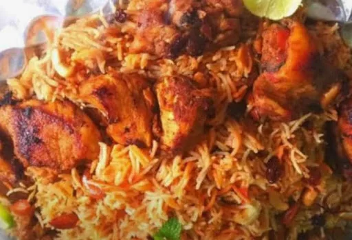 Chicken Biryani With Dry Fruits