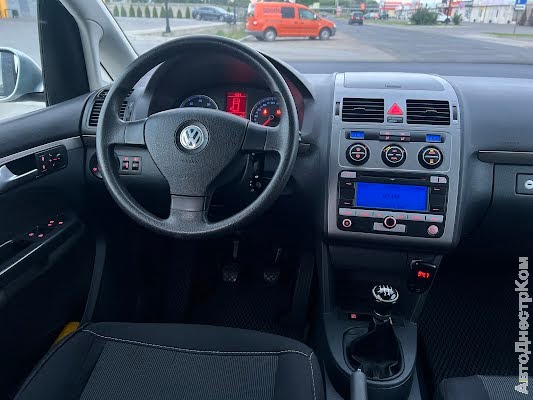 продам авто Volkswagen Touran Cross Touran 1T фото 4