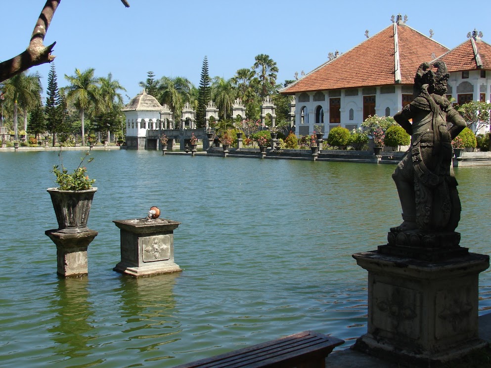 puri taman ujung