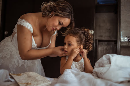 Wedding photographer Julie Roman (julieroman). Photo of 13 September 2019