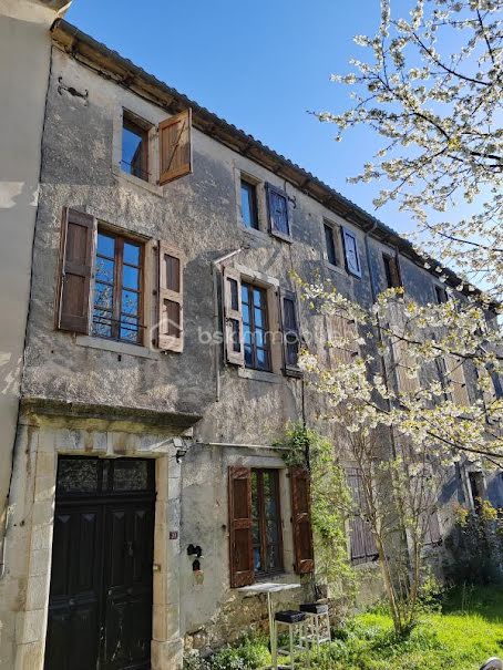 Vente maison 6 pièces 140 m² à Cornus (12540), 136 000 €