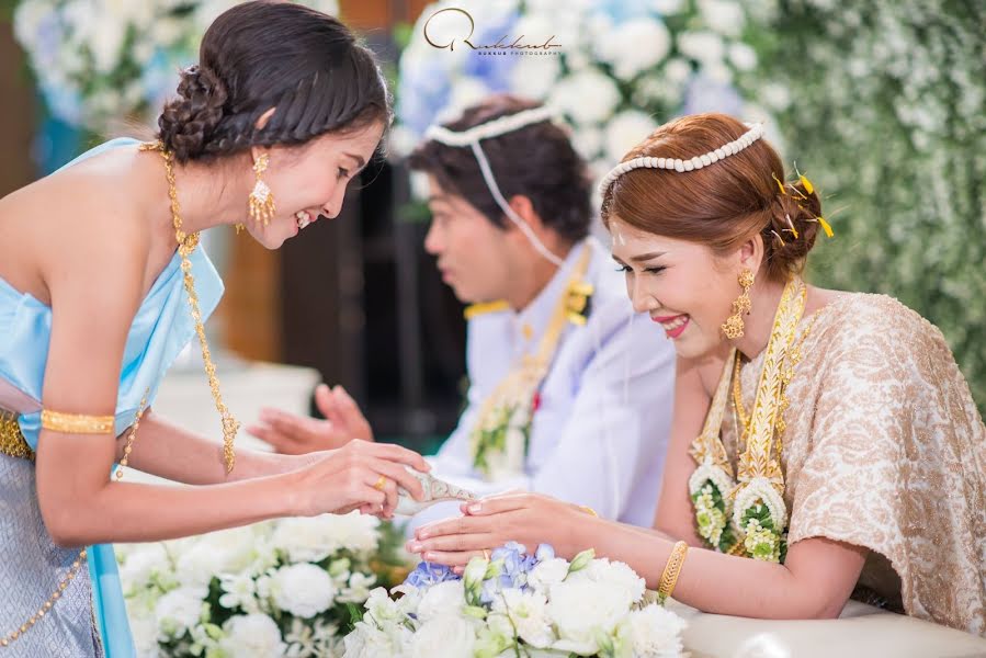 Jurufoto perkahwinan Ruk Thongruk (46designphoto). Foto pada 8 September 2020