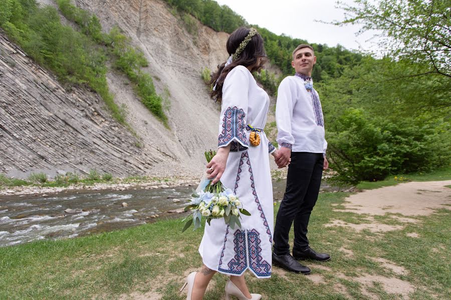 Jurufoto perkahwinan Yaroslav Orinyak (yarikorynyak). Foto pada 5 Julai 2022