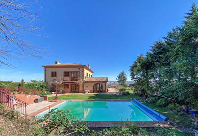 Villa with pool 3