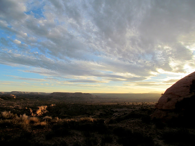 Almost sunset over Horseshoe Canyon and its tributaries