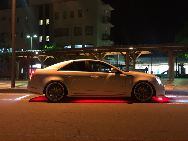 CTS セダンのCTS-Vさんが投稿したカスタム事例の投稿画像1枚目