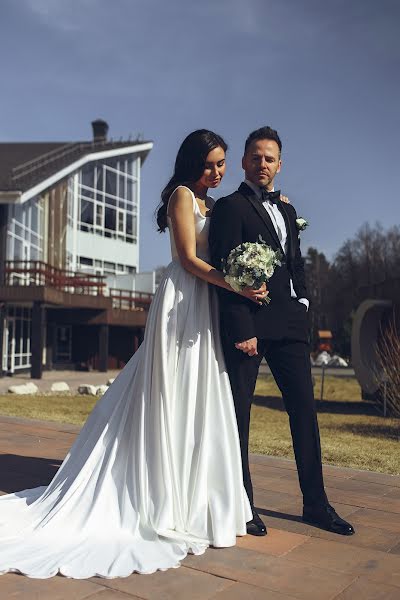 Wedding photographer Olesya Sapicheva (sapicheva). Photo of 4 April 2020