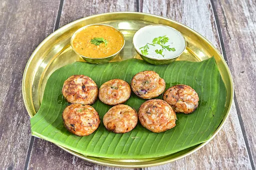 Benne Vegetable Paddu (7Pcs)