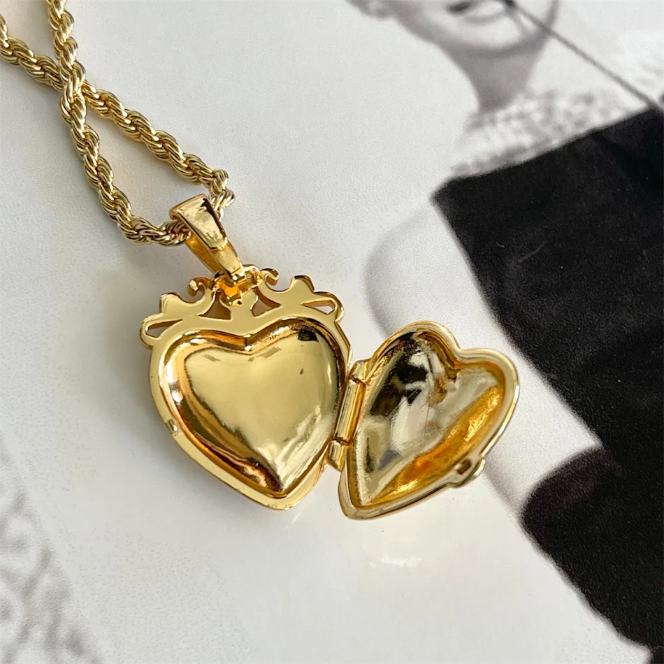 Collar Album Retro con Corazón Latente Abre y Cierra Guarda Fotos Musical Regalo Único Joyería Nostálgica Apertura Corazón Amante Música