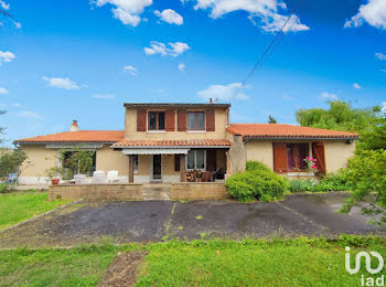 maison à Chauvigny (86)