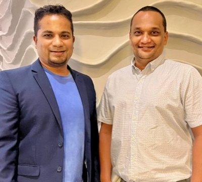 Savan Marimuthu, Senior Account Manager at Datacentrix (l) with Amit Singh, Senior Manager: Service Delivery at SANBS