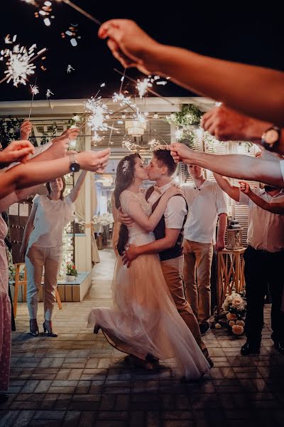 Wedding photographer Aleksandr Gladchenko (alexgladchenko). Photo of 2 September 2021