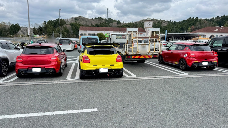 スイフトスポーツのGTウィング・ウィング・針テラス・針に関するカスタム事例の投稿画像2枚目