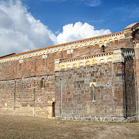 San Pietro delle Immagini presso Bulzi (Sardegna) di 