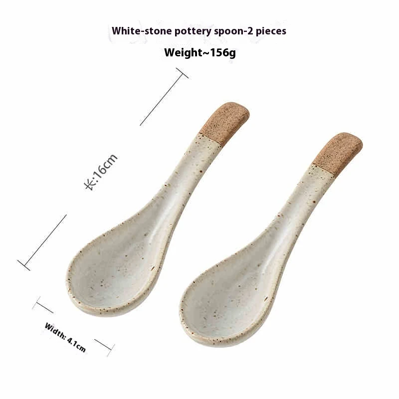 Petite cuillère rétro artisanale en poterie grossière à manche court idéale pour le café et les desserts savourez vos pauses