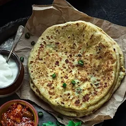 Mix Paratha ( Gobi,Aloo,Payaz)