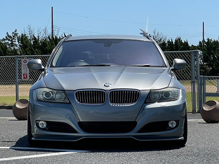 3シリーズ ツーリングの53の日は、N53 day・BMW最後の直6NA3000cc🍋・細か過ぎて伝わらないシリーズ🔧・simply clean🇺🇸がconcept・タイトなジーンズ👖に捻じ込む by BOAに関するカスタム事例の投稿画像9枚目