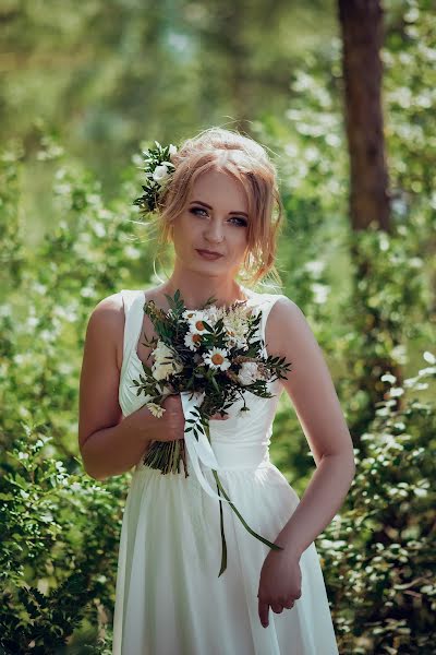 Wedding photographer Olesya Ryabkova (riabchic). Photo of 17 July 2019