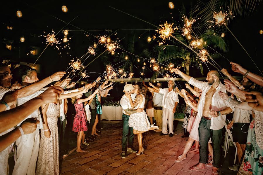 Fotógrafo de bodas Adeline Leonti (leonti). Foto del 3 de marzo 2020