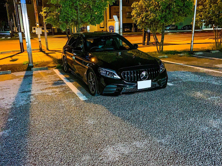 Cクラス ステーションワゴンの低そうで低くない少し低い車・5月もよろしくお願いします・タイカンに関するカスタム事例の投稿画像1枚目