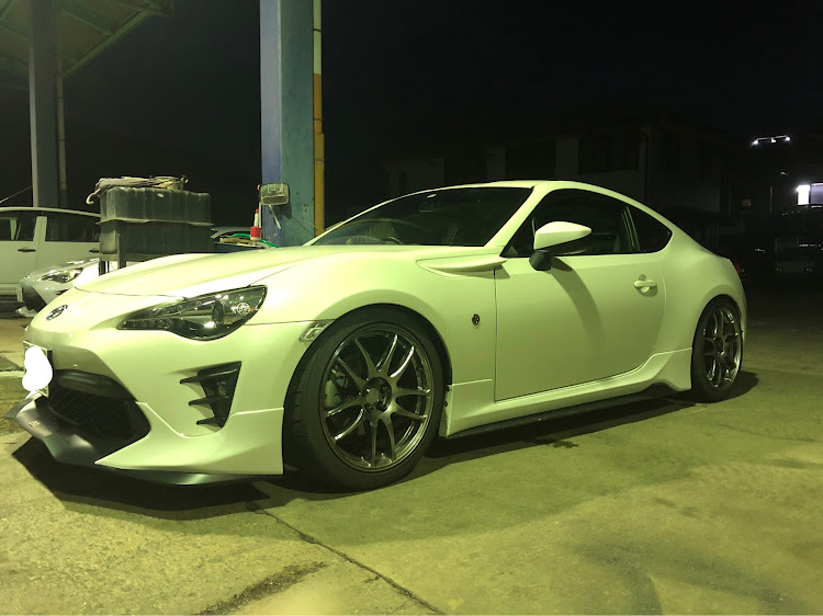 86の車高調整・ZN6・トヨタ86・DIYに関するカスタム事例の投稿画像1枚目