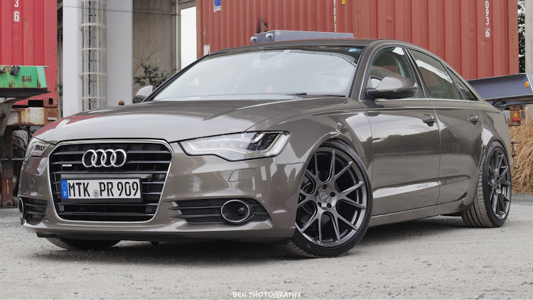A6 セダンのAudi A6・vossen・今までに所有した車でNo.1は？・ホイール交換に関するカスタム事例の投稿画像3枚目