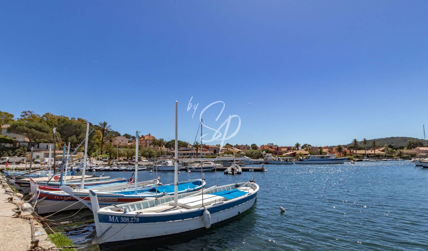 Appartement avec terrasse en bord de mer Porquerolles