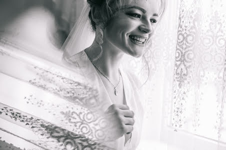 Fotografer pernikahan Georgiy Darichuk (darichukphoto). Foto tanggal 5 Maret 2020