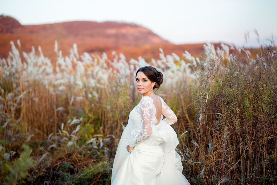 結婚式の写真家Anna Khomenko (anyaxomenko)。2015 12月22日の写真