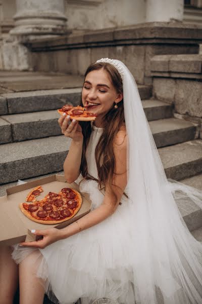 Wedding photographer Anna Belousova (belousova93). Photo of 11 June 2022