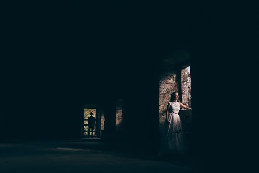 Fotografo di matrimoni Tania Cuiña (vacaloura). Foto del 31 agosto 2017