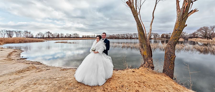 Fotograful de nuntă Vitaliy Sapegin (kookx). Fotografia din 14 martie 2016