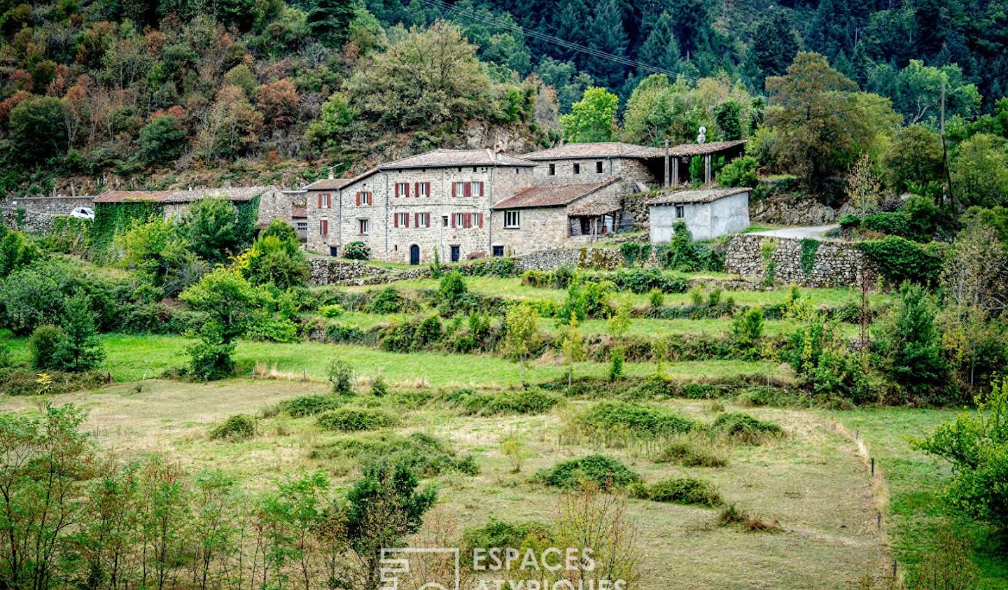 House Beauvène