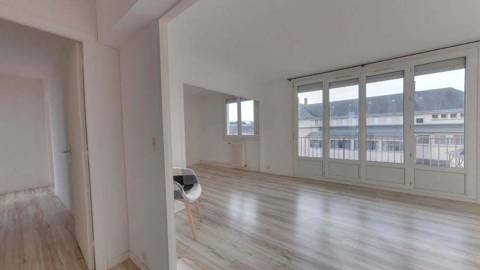 Location  appartement 3 pièces 70.87 m² à Evreux (27000), 877 €
