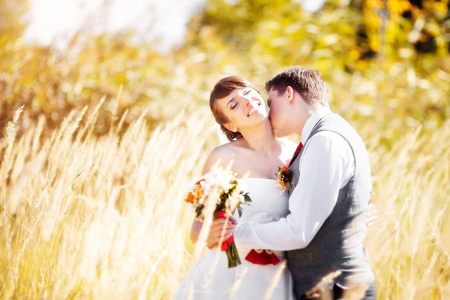 Wedding photographer Pavel Oleksyuk (olexukpasha). Photo of 31 March 2014