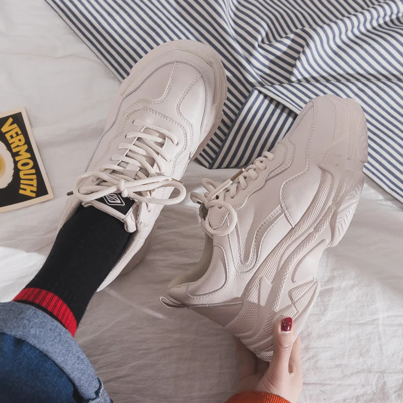 All-Match sportschoenen voor vrouwelijke studenten. Comfortabel, stijlvol en geschikt voor alle sportieve activiteiten en dagelijks gebruik.